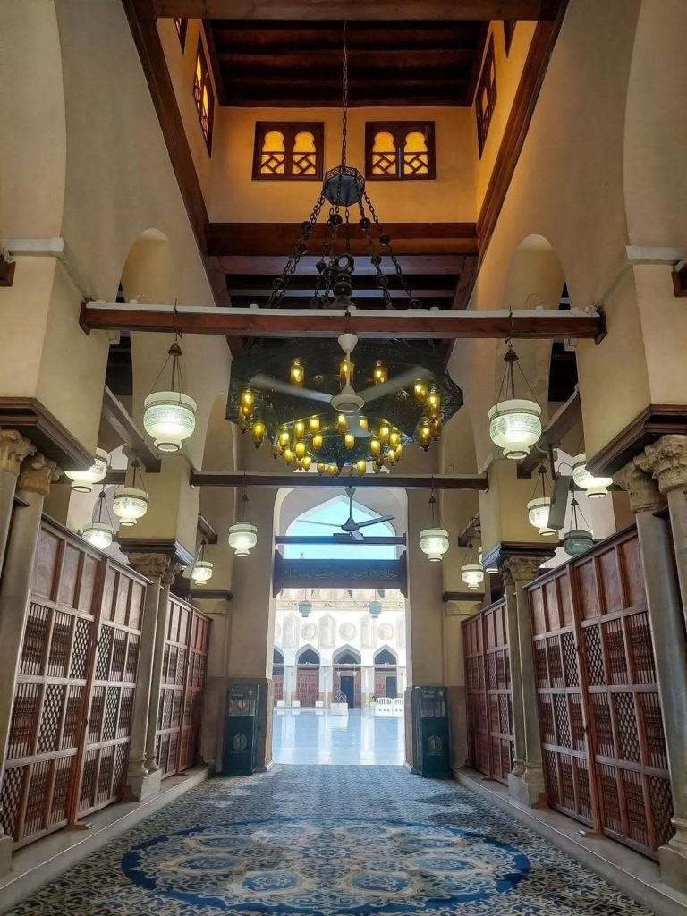 Al-Azhar Quran Teaching | Learn Quran Online Al-Azhar Quran Teaching Interior of Al-Azhar Mosque in Cairo